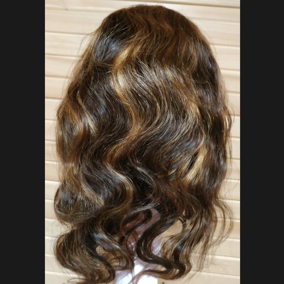 13x4 Highlight Ombre Lace Front Human Hair Wig - 4/27 Honey Blonde - 20" - Picture 6 of 9